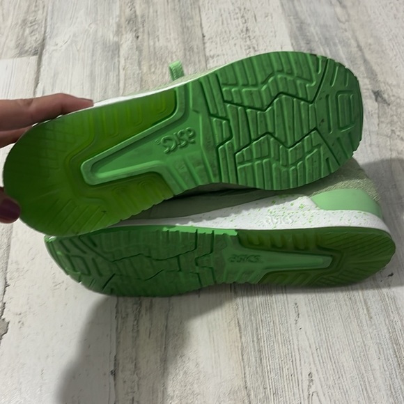 ASICS Gel Lyte III green shaggy Suede Sneakers Size 9 - Picture 10 of 13